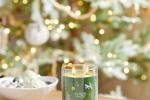 Shimmering Christmas Tree, candela natalizia profumata - Foto: Yankee Candle®