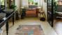 Pietra di Apricena per interni: pavimentazione bagno - Foto: Pexels