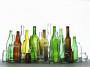 Bottiglie e flaconi in vetro da decorare con découpage - Getty Images