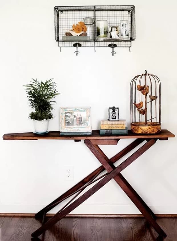 Coffee table made from the reuse of an ironing board, from Pinterest 