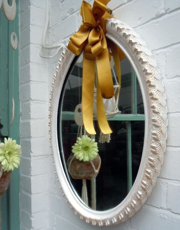 Car tire recycling ideas, mirror, from Pinterest 