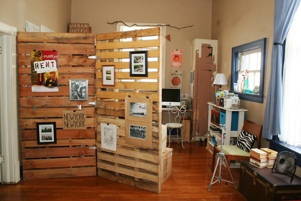 Pallet divider, from icraftopia.com 