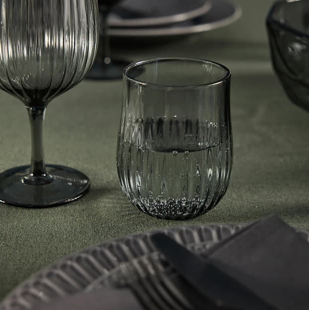 Höstagille gray glass tumblers