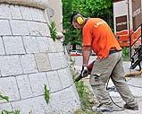 Esecuzione dei fori per le iniezioni di resina espandente