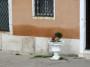 L'umidità di risalita può provocare anche seri danni strutturali - Foto Aquapol