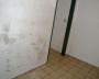 Muro interno rovinato dall'umidità - Foto Aquapol