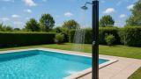 Docce solari da esterno: modelli 2025 per giardino e piscina