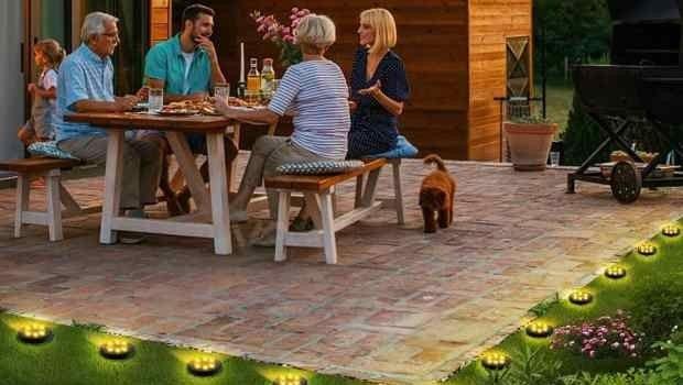 Lampade solari da giardino con sensore crepuscolare: come scegliere nel 2025