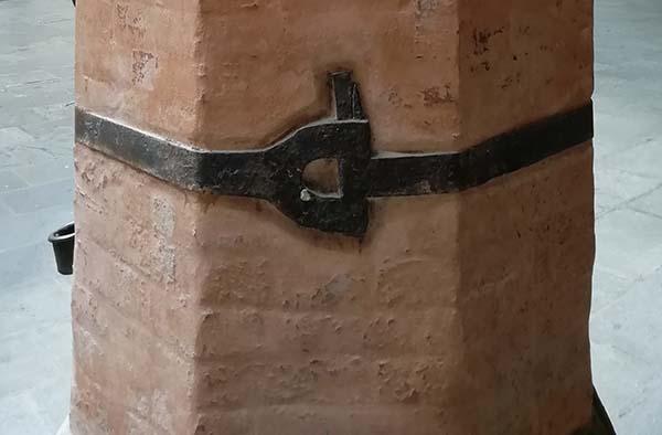 Cerchiatura tradizionale di una colonna