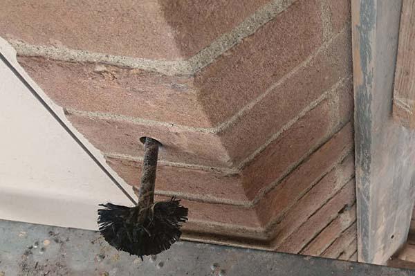 Consolidamento strutturale con inserimento di barre composite