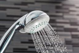 Getto d'acqua della doccia