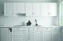 Cucina rinnovata con smalto per legno 