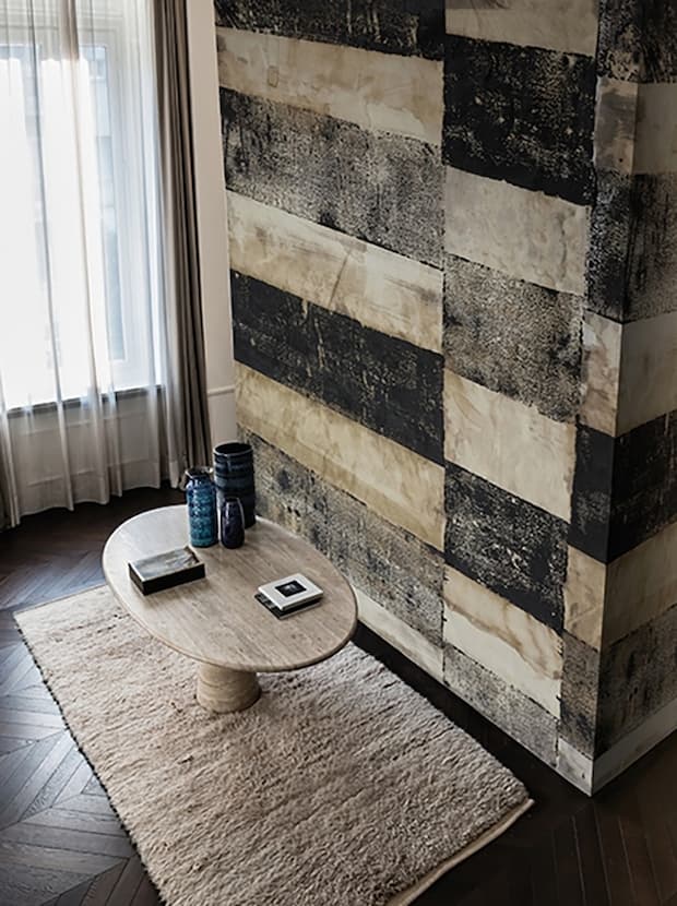 Rivestimento murale in carta da parati Aenigmatica di Wall&decò