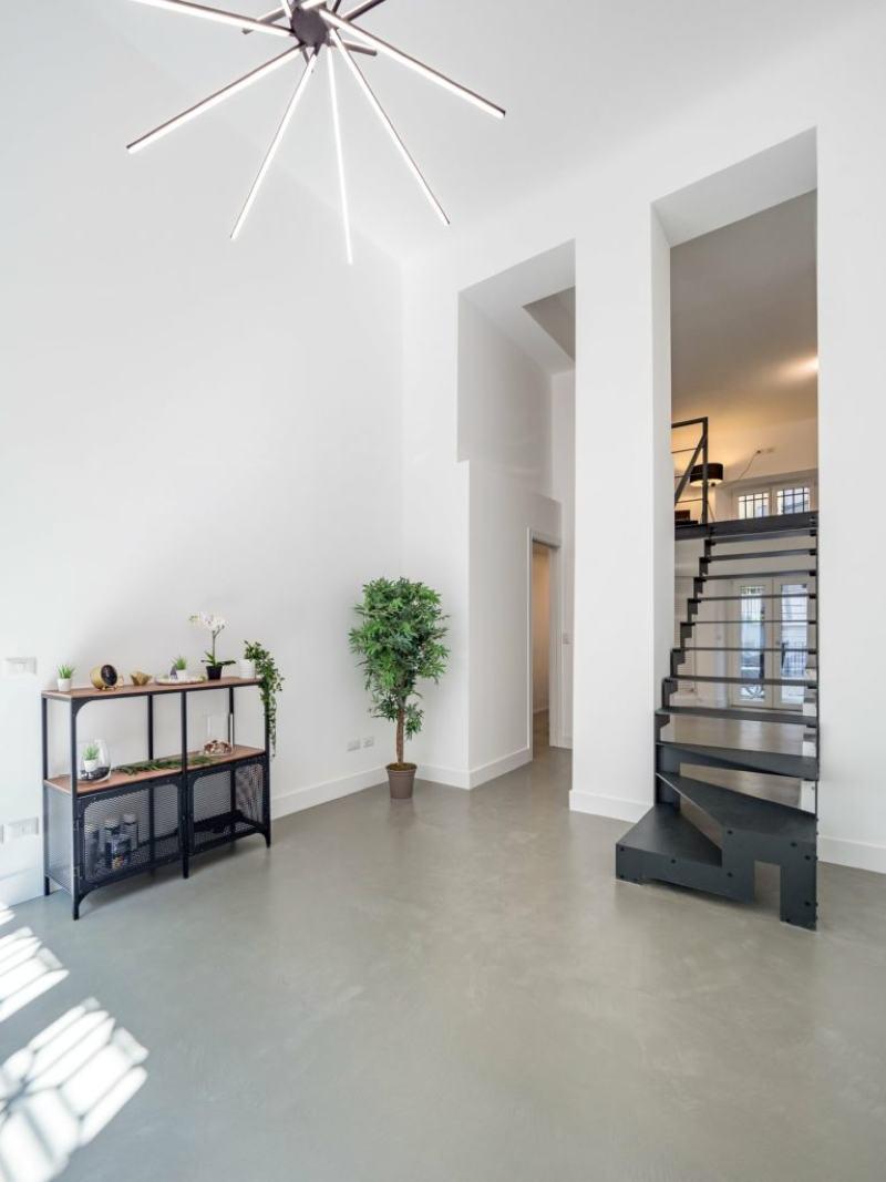 Ambiente interno con pavimento in resina