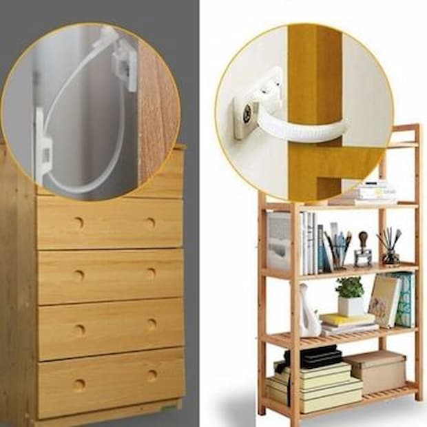 Mobili fissati tramite ganci anti-apertura