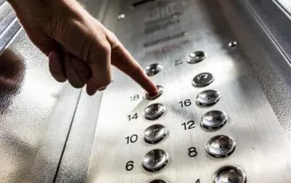 Proteggere la pulsantiera dell'ascensore dai batteri - foto Pinterest