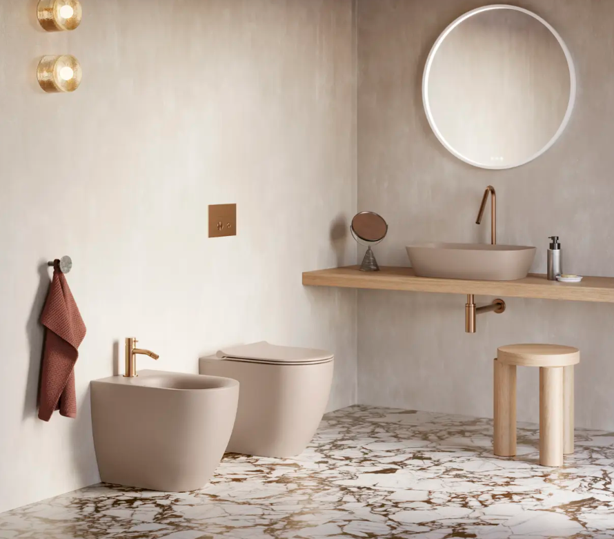WC con scarico traslato per ammodernare il bagno - foto Ceramica Catalano spa