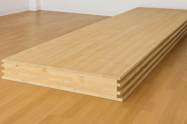 Pannello in legno lamellate incrociato