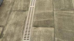 Drenaggi lineari per balconi esistenti: come risolvere ristagni e infiltrazioni senza demolire