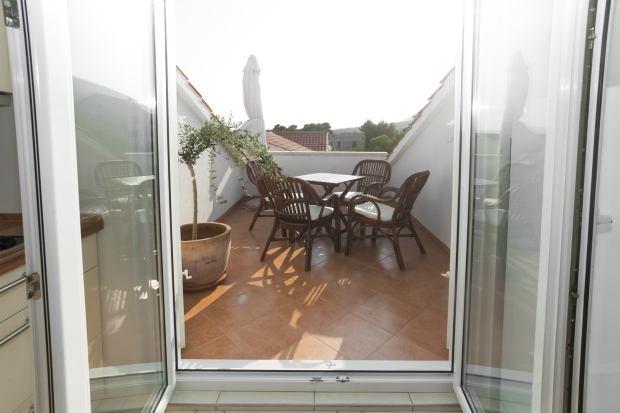 Controllare sempre i vasi in balcone