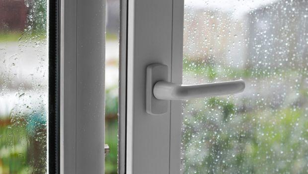 Finestre appannate in inverno: perché succede e come eliminarle davvero