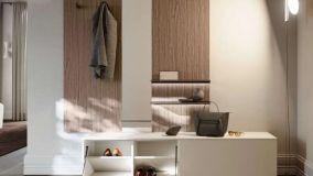 Come organizzare cappotti, borse e scarpe quando arrivano molti ospiti a Natale