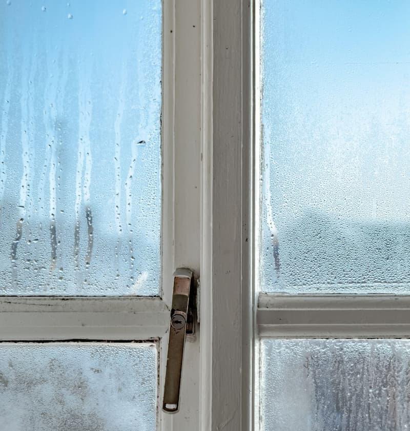 Umidità interna amplifica il freddo - foto ¡stock