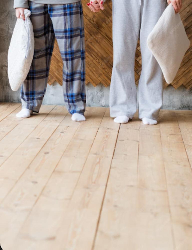 Parquet in legno è caldo e isolante - foto freepik