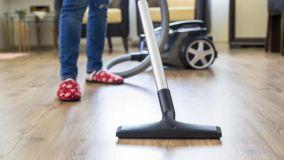 Perch&eacute; in casa si accumula pi&ugrave; polvere del normale