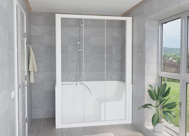 doccia con maniglione