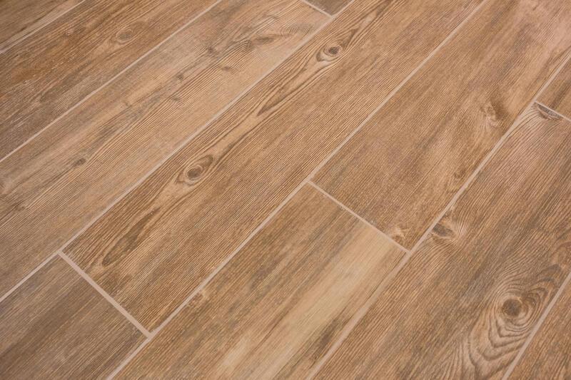 Piastrelle in gres effetto legno
