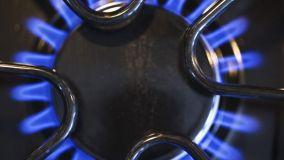 Fiamma del gas gialla o irregolare: quando &egrave; solo sporco e quando segnala un problema