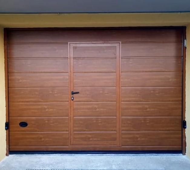 Porta sezionale moderna