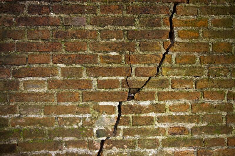 Crepa nel muro