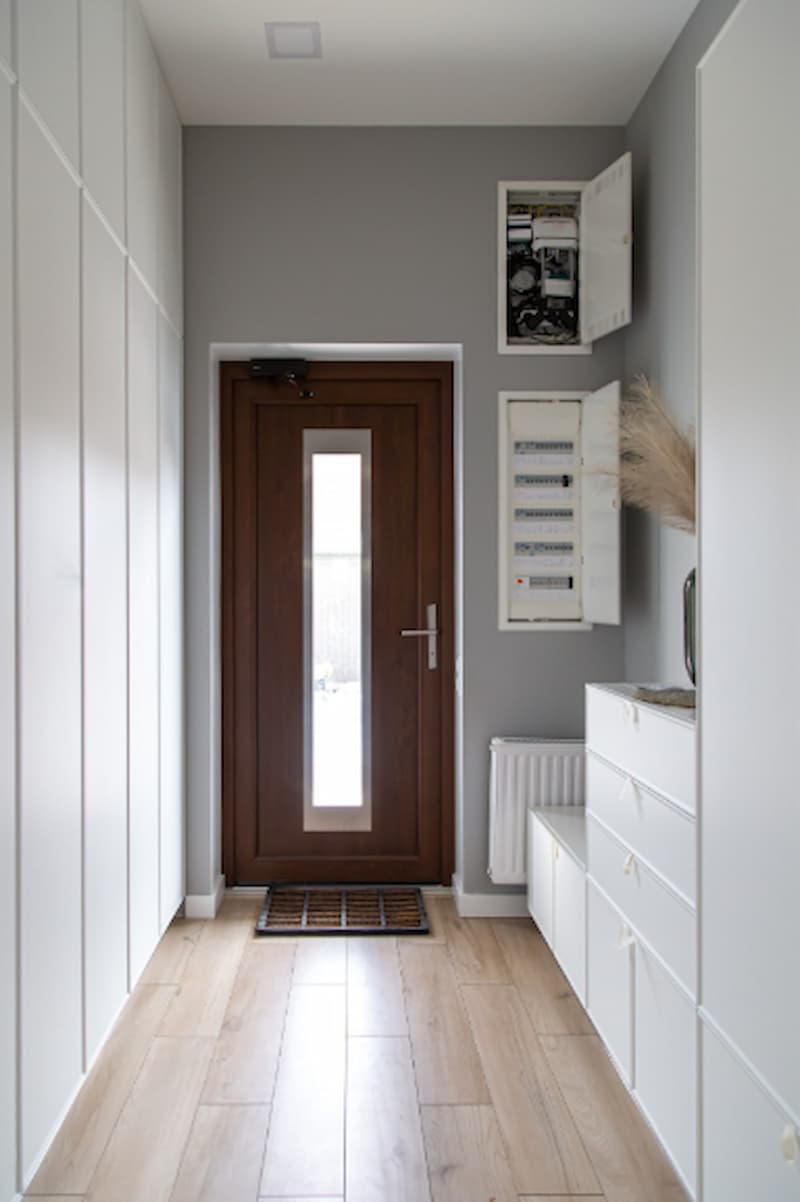 Porta per ingresso di casa piccolo