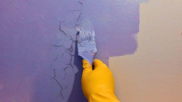 Crepe sottili sulle pareti appena tinteggiate: quando sono normali e quando no