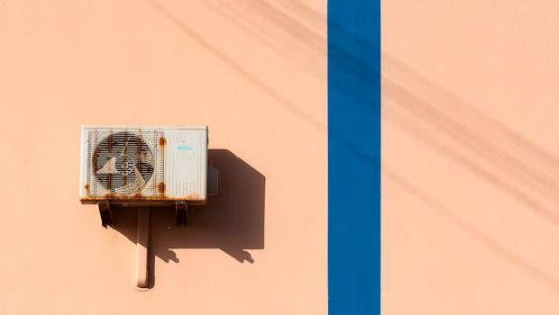 Condensa del climatizzatore: quando si pu&ograve; raccogliere o riutilizzare e cosa dice il condominio