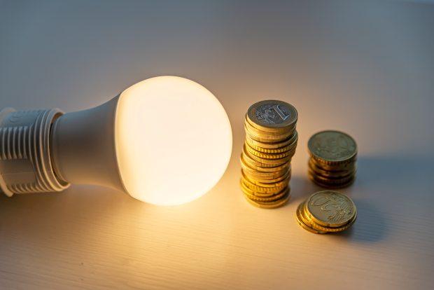 Luci che calano in casa all'accenzione di elettrodomestici 