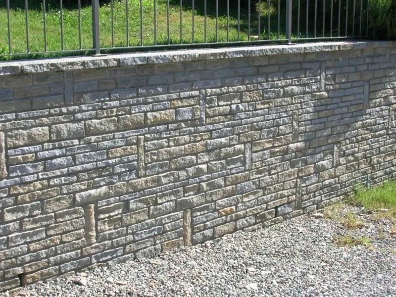 Muro in pietra di Luserna
