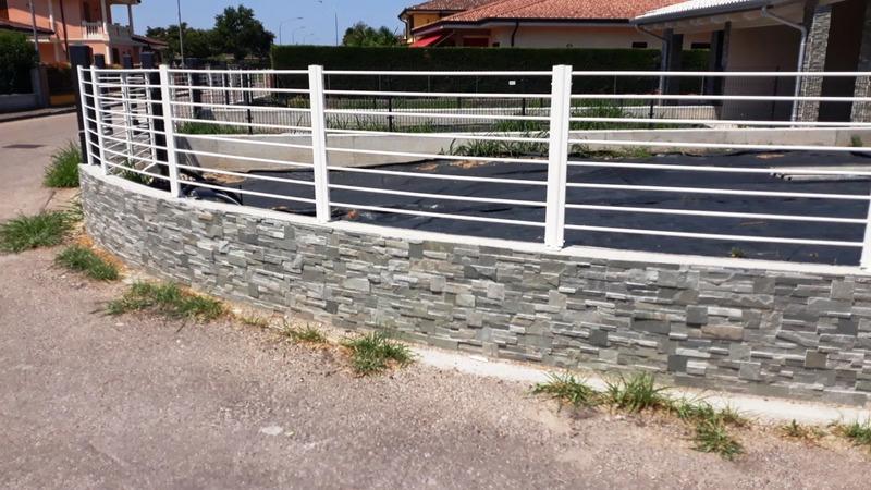 Pietre su un muro esterno
