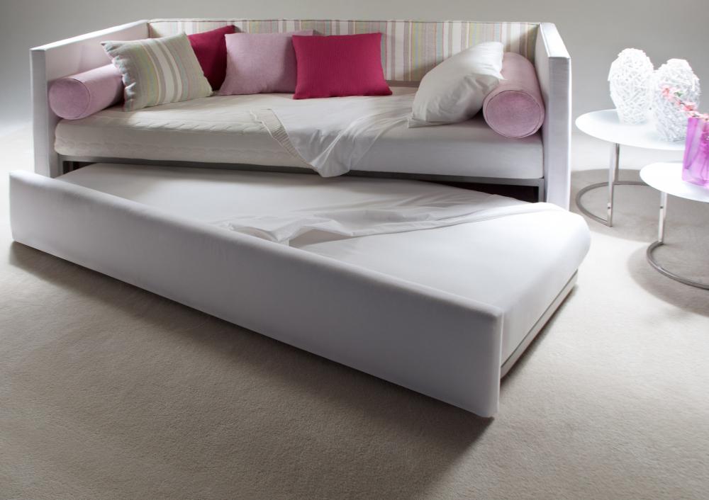 Letto Summer E di BertO Salotti con possibilità di inserimento sottoletto