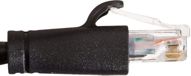 Dettaglio cavo ethernet 