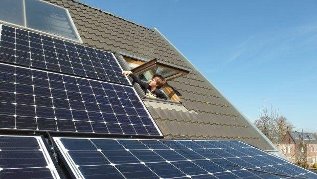 Diventare autosufficienti energeticamente: impianti, burocrazia e cosa si pu&ograve; fare in Italia