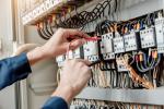 Controllo quadro elettirco - Foto Getty Images