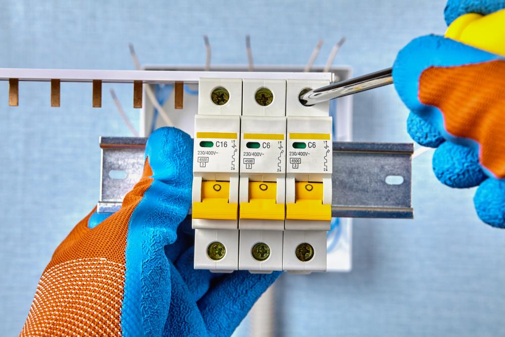 Montaggio quadro elettrico - Foto Getty Images