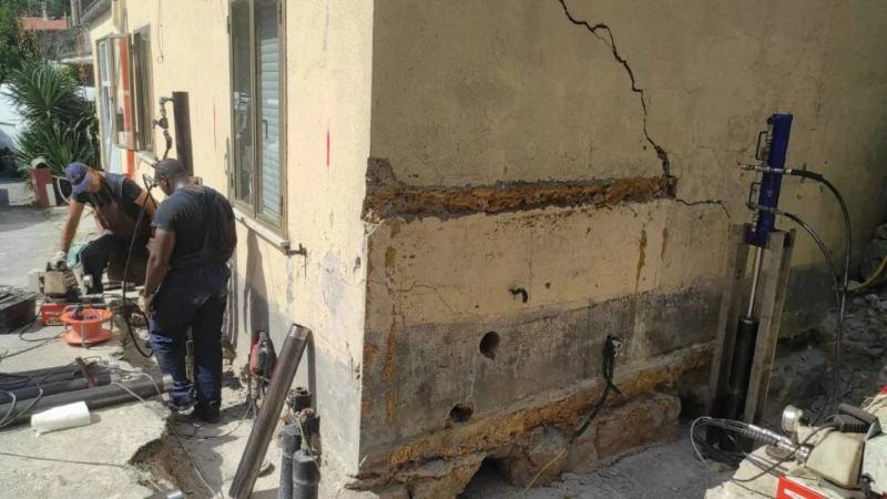 Crepe che indicano una sofferenza strutturale dell'edificio 