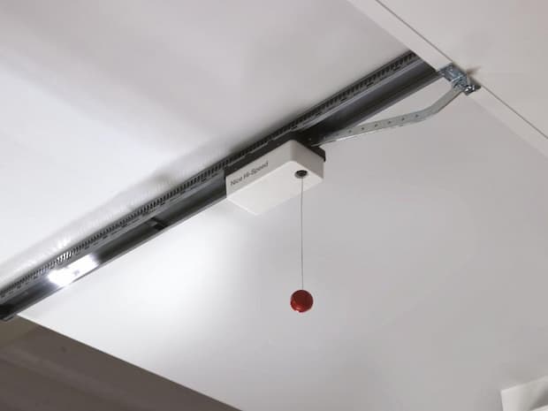 Porta garage con motore