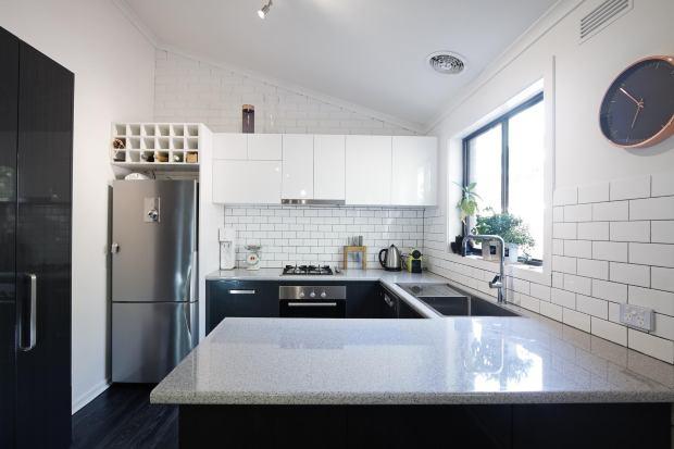 Cucina piastrellata