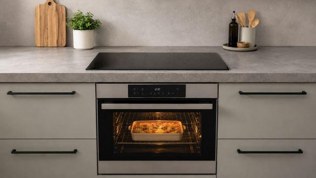 Piano induzione con il forno sotto