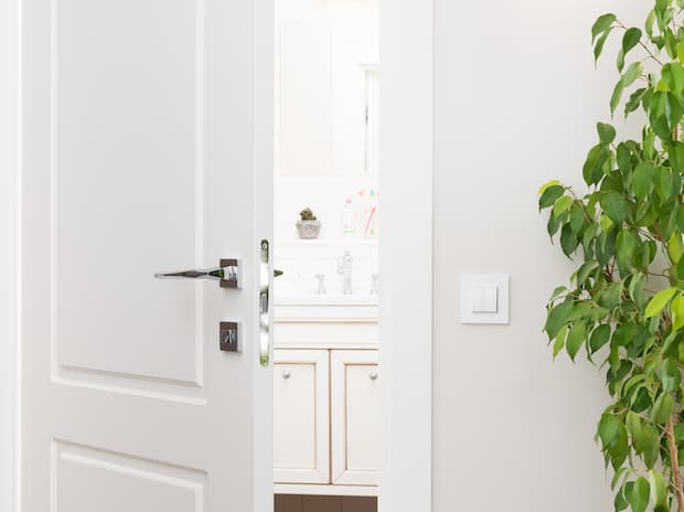 Chiusura difficoltosa porta bagno
